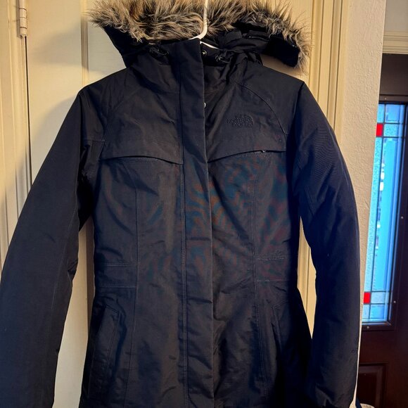 North Face Parka - Picture 1 of 3